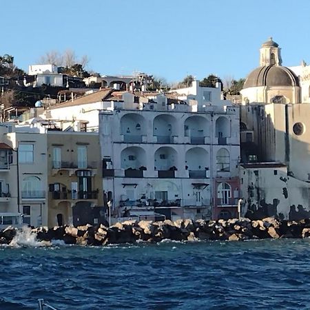 Appartamento Sul Mare Ad Ischia Ponte 外观 照片