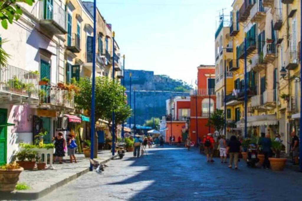 Appartamento Sul Mare Ad Ischia Ponte 外观 照片