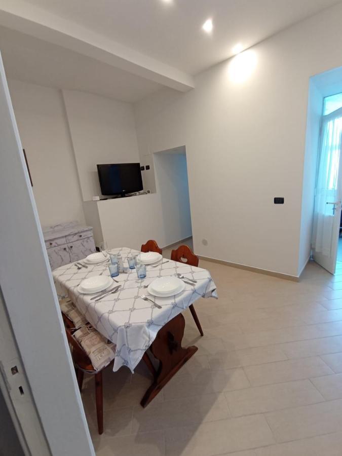 Appartamento Sul Mare Ad Ischia Ponte 外观 照片